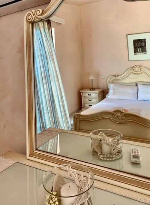 Marine'S Lux Villa:Golden Sunset Kalamata Exterior photo