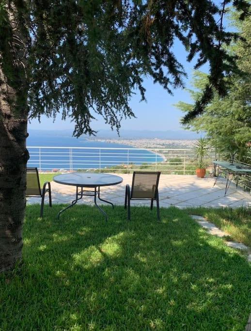 Marine'S Lux Villa:Golden Sunset Kalamata Exterior photo